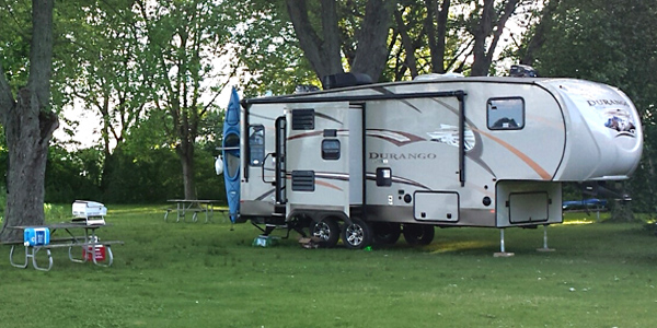 5th wheel RV kayak and bike rack